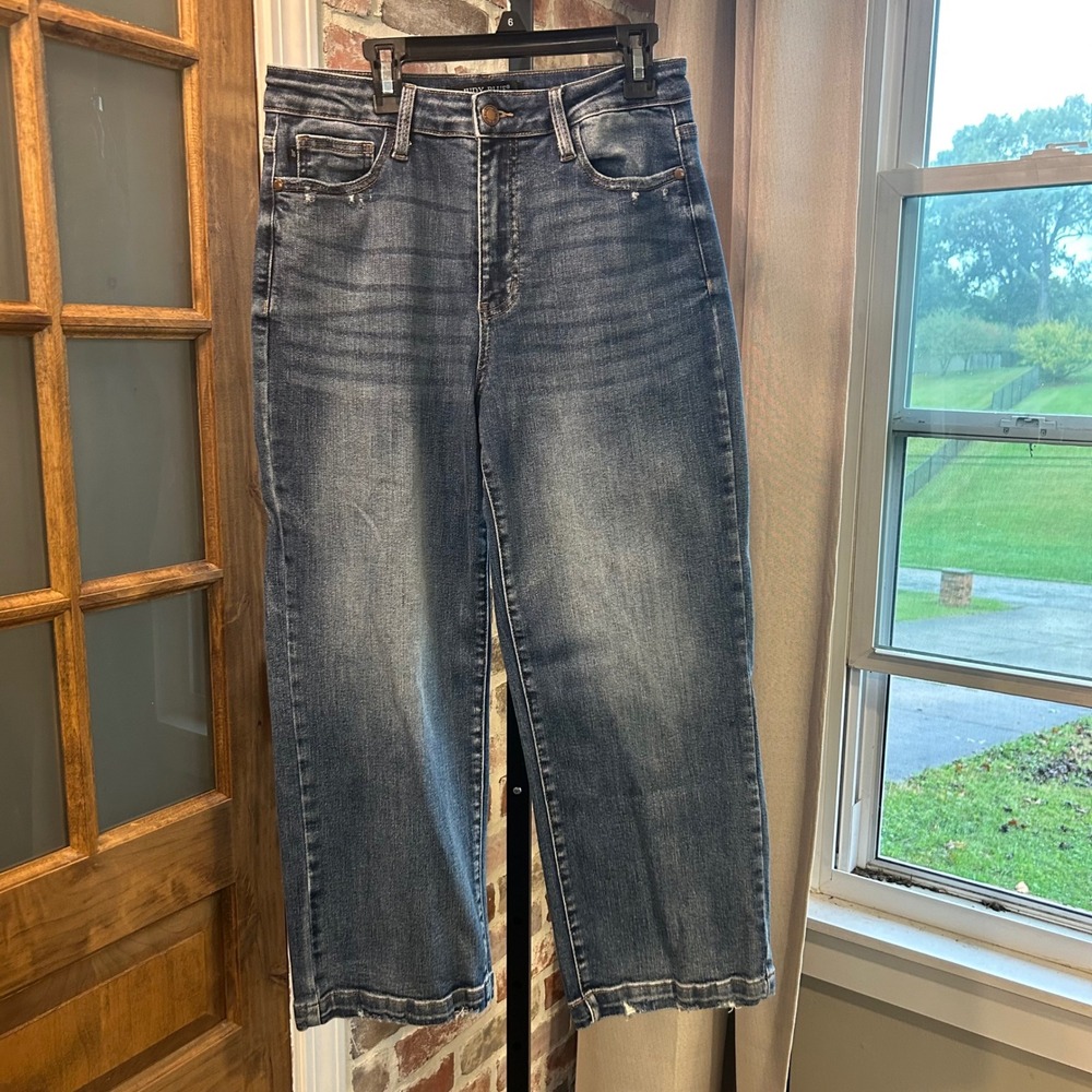 Judy Blue Jeans Women Blue High Rise Crop Straight Leg Raw Hem Boho Trendy 7/28
